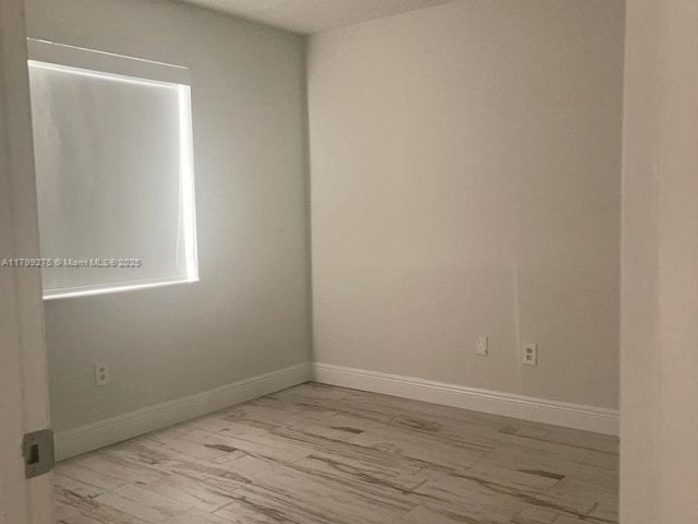 Продажа дома по адресу 10121 NW 51st Ln - фото 5986248