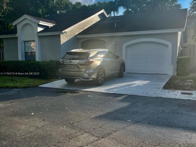 Продажа дома по адресу 10121 NW 51st Ln - фото 5986257