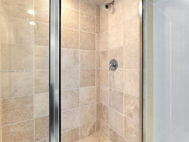 Продажа квартиры #5206 - фото 6900581