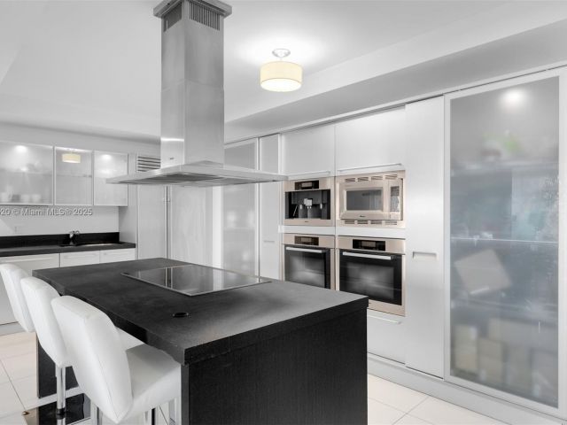 Продажа квартиры #5206 - фото 6900589