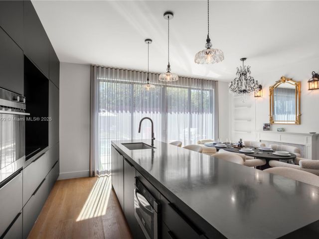 Дом в аренду по адресу 414 NW 52nd St 414 - фото 6031441