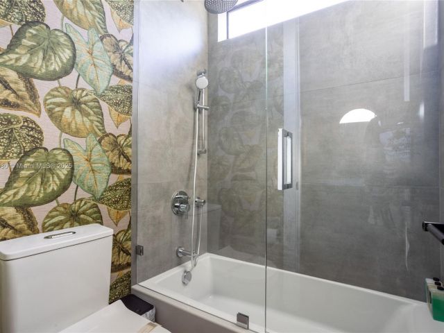 Дом в аренду по адресу 416 NW 52nd St 416 - фото 6031497