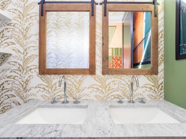 Дом в аренду по адресу 416 NW 52nd St 416 - фото 6031502