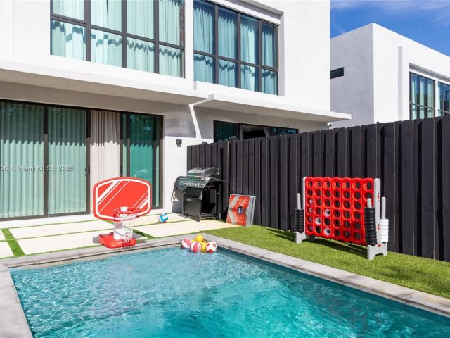 Дом в аренду по адресу 416 NW 52nd St 416 - фото 6031508