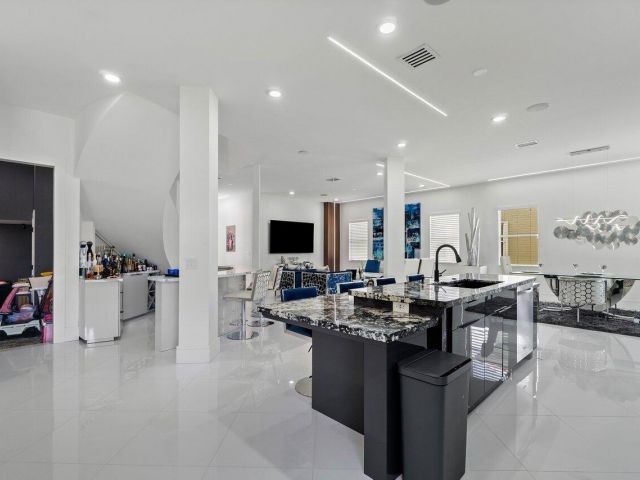 Продажа дома по адресу 682 Cresta Circle - фото 6003551