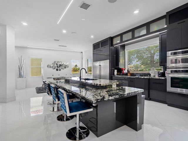 Продажа дома по адресу 682 Cresta Circle - фото 6003554