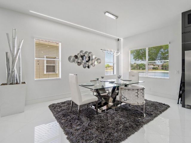 Продажа дома по адресу 682 Cresta Circle - фото 6003555