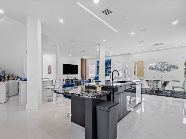 Продажа дома по адресу 682 Cresta Circle - фото 6003558