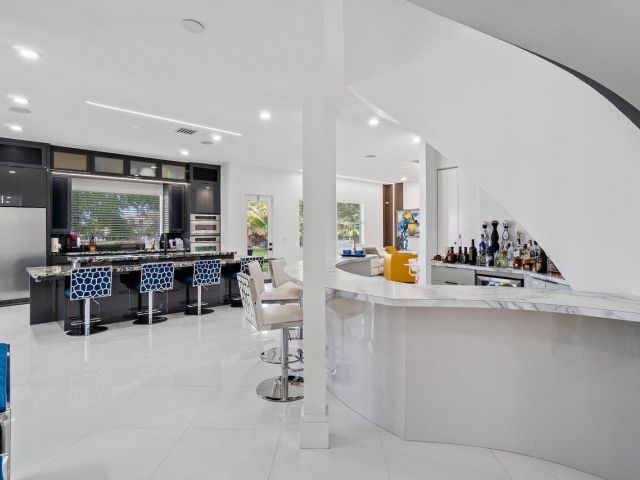 Продажа дома по адресу 682 Cresta Circle - фото 6003561