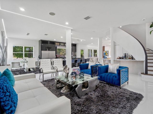 Продажа дома по адресу 682 Cresta Circle - фото 6003562