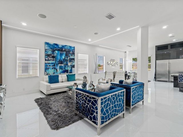 Продажа дома по адресу 682 Cresta Circle - фото 6003563