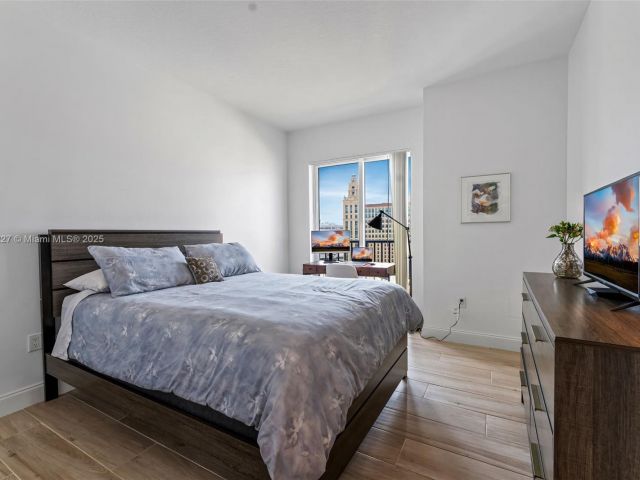 Продажа квартиры #1107 - фото 6016823