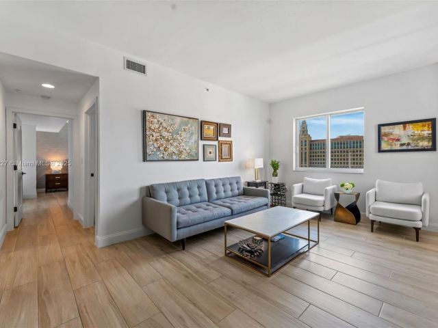 Продажа квартиры #1107 - фото 6016828