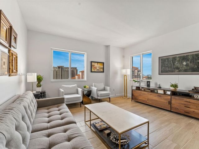 Продажа квартиры #1107 - фото 6016830