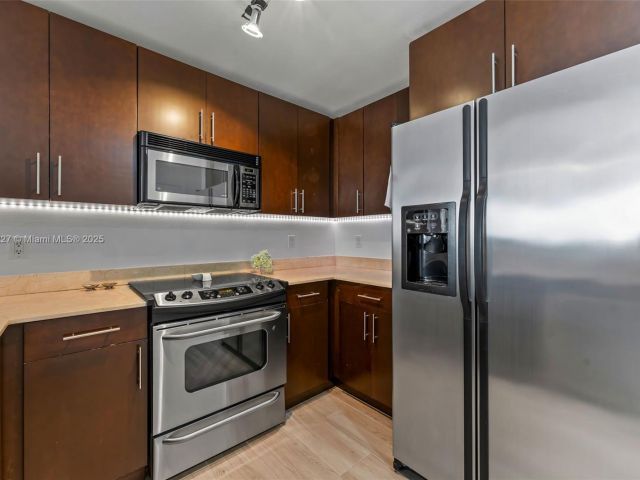 Продажа квартиры #1107 - фото 6016834