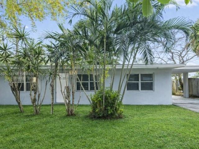 Продажа дома по адресу 3121 NE 13th Ave - фото 7436125