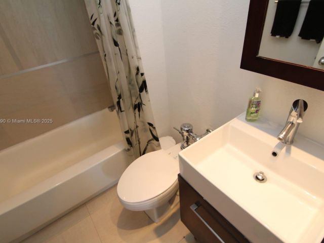 Продажа квартиры #1528S - фото 5989244