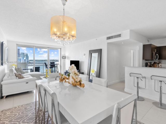 Продажа квартиры #1528S - фото 5989248