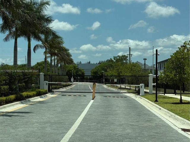 Дом в аренду по адресу 13266 SW 285th St 0 - фото 5988957