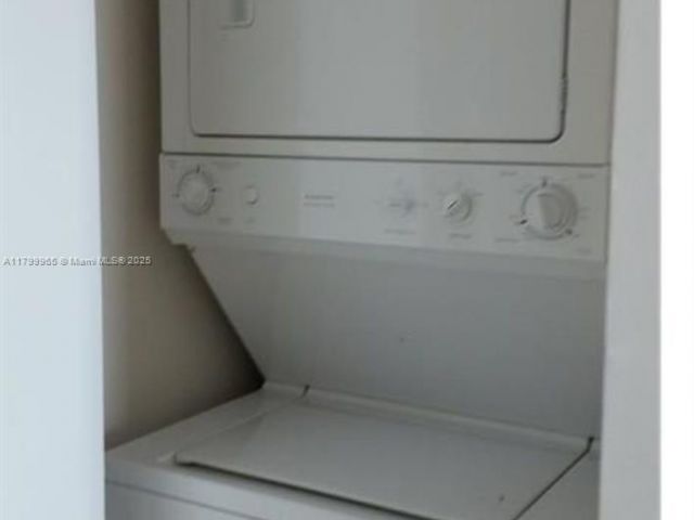 Продажа квартиры # - фото 5993544