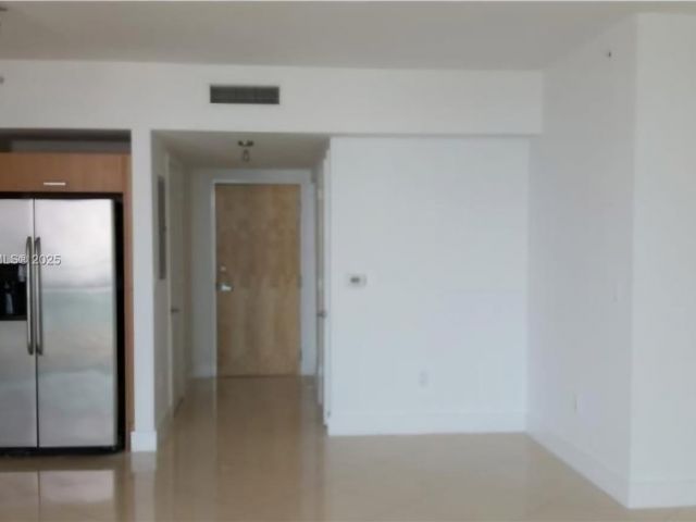 Продажа квартиры # - фото 5993549