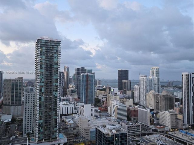 Продажа квартиры # - фото 5993554