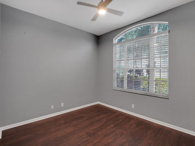 Дом в аренду по адресу 7922 Monarch Court - фото 5996327