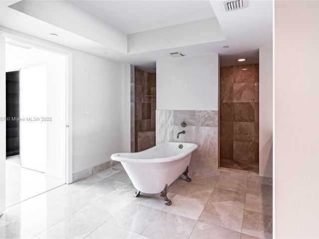 Продажа дома по адресу  - фото 5992186