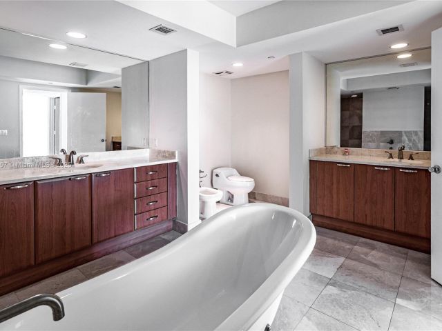 Продажа дома по адресу  - фото 5992187