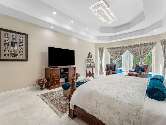 Продажа дома по адресу 17906 Aberdeen Way - фото 6015081