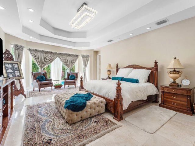 Продажа дома по адресу 17906 Aberdeen Way - фото 6015082