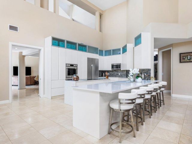 Продажа дома по адресу 17906 Aberdeen Way - фото 6015086