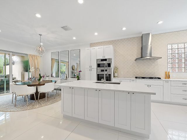 Продажа дома по адресу 10680 Grande Boulevard - фото 6130819