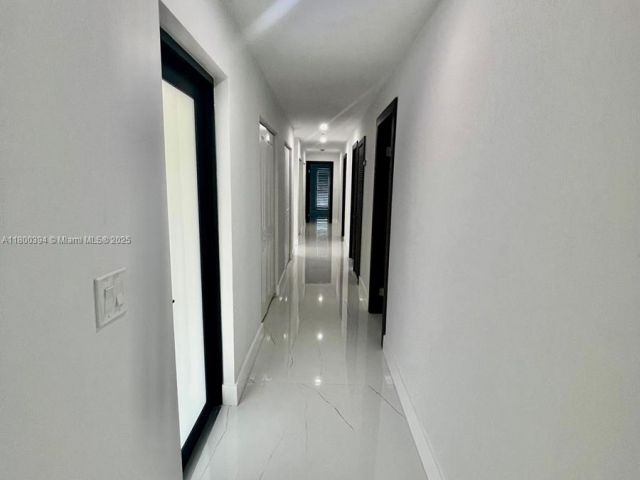 Продажа дома по адресу 2721 SW 130th Ave - фото 5993252