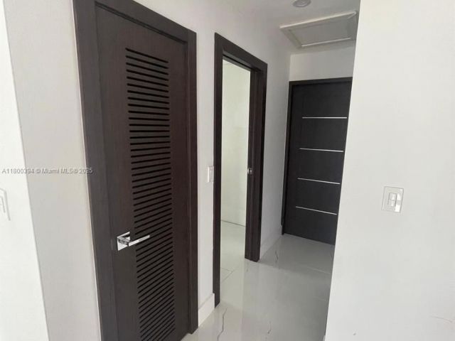 Продажа дома по адресу 2721 SW 130th Ave - фото 5993253