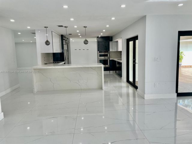 Продажа дома по адресу 2721 SW 130th Ave - фото 5993255