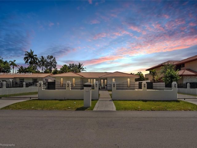 Продажа дома по адресу 2721 SW 130th Ave - фото 5993260