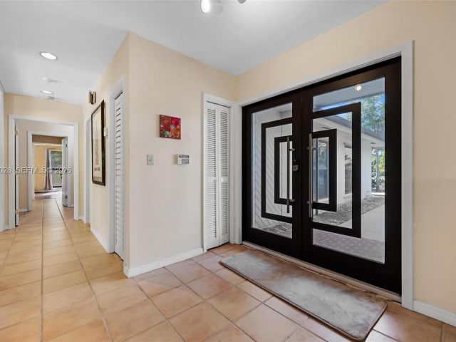 Продажа дома по адресу 10241 SW 136th St - фото 7434285