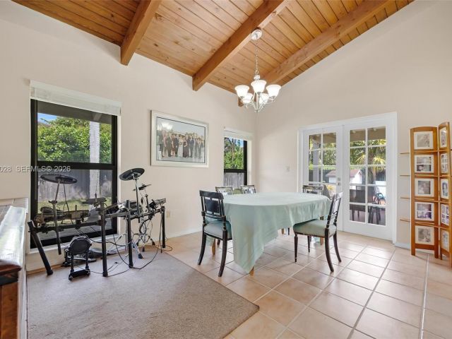 Продажа дома по адресу 10241 SW 136th St - фото 7434290