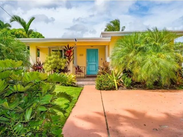 Дом в аренду по адресу 1635 Fletcher St - фото 6027841