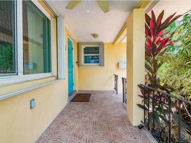 Дом в аренду по адресу 1635 Fletcher St - фото 6027842