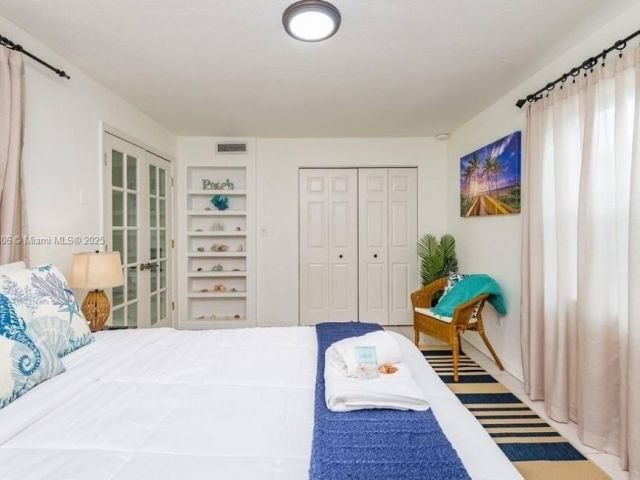 Дом в аренду по адресу 1635 Fletcher St - фото 6027851