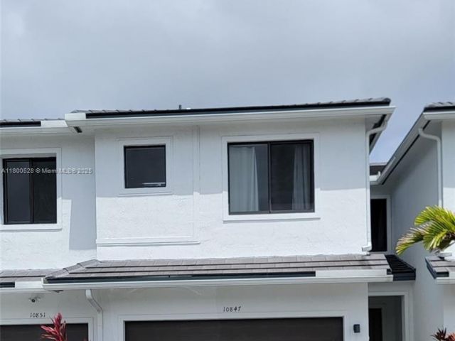 Продажа дома по адресу 10847 SW 232nd Ter - фото 5993709