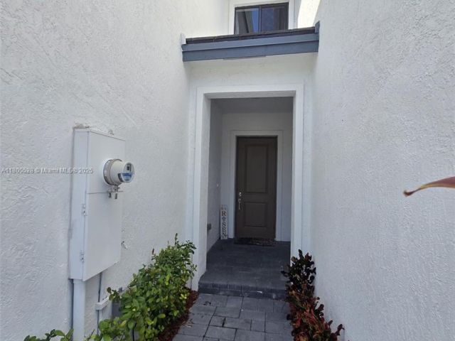 Продажа дома по адресу 10847 SW 232nd Ter - фото 5993710