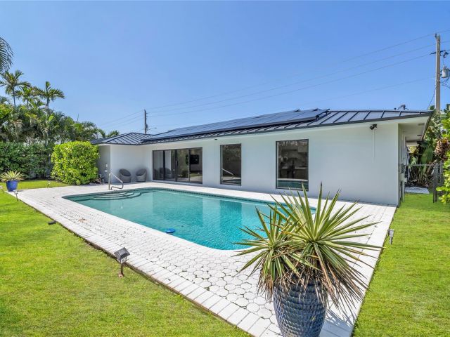 Продажа дома по адресу 832 Appleby St - фото 6017984