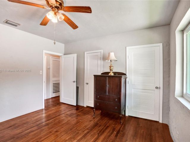 Продажа дома по адресу 326 S 14th Ave - фото 6038682