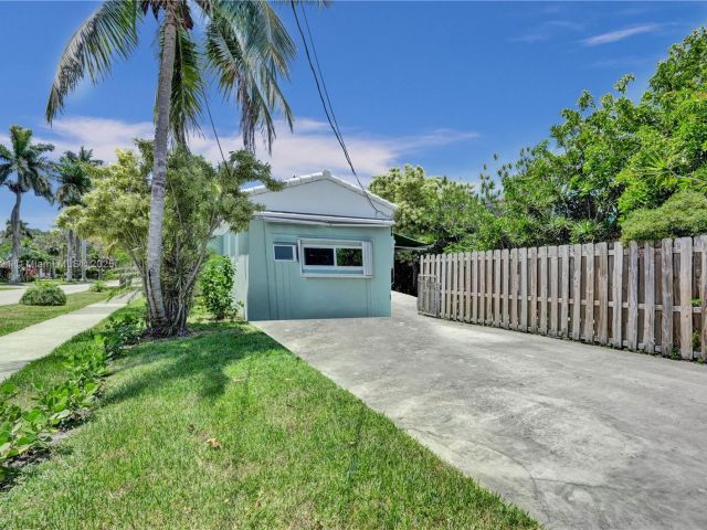 Продажа дома по адресу 326 S 14th Ave - фото 6038685