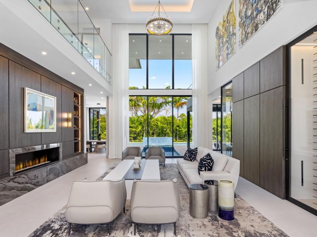 Продажа дома по адресу 1955 Thatch Palm Drive - фото 6015540