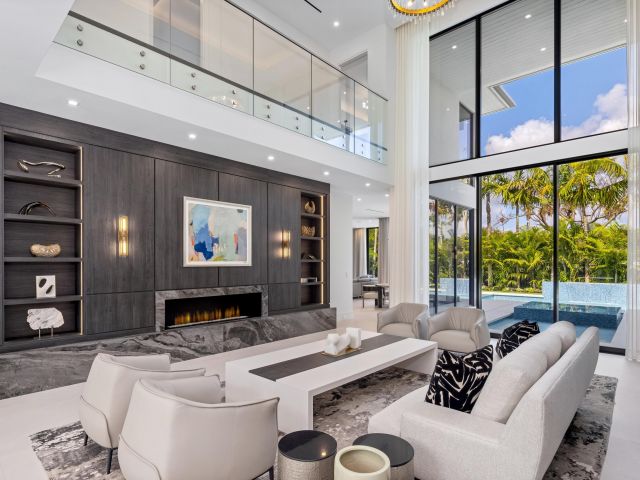 Продажа дома по адресу 1955 Thatch Palm Drive - фото 6015541