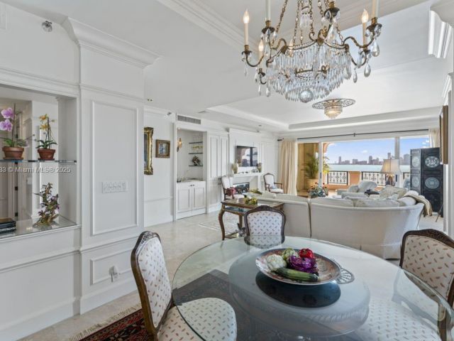 Продажа квартиры #5266 - фото 6000100